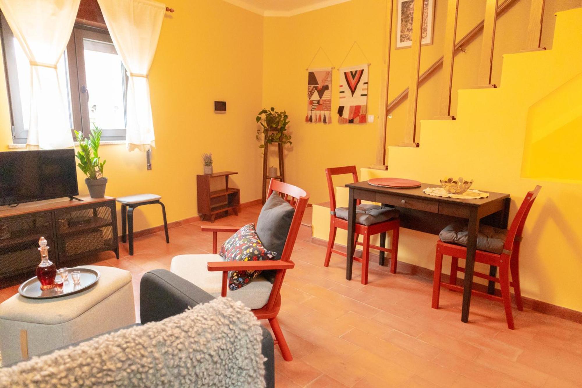 Casa Angulosa كوفيلهَ المظهر الخارجي الصورة